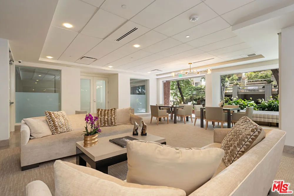1440 VETERAN AVENUE #217 Los Angeles, CA 90024