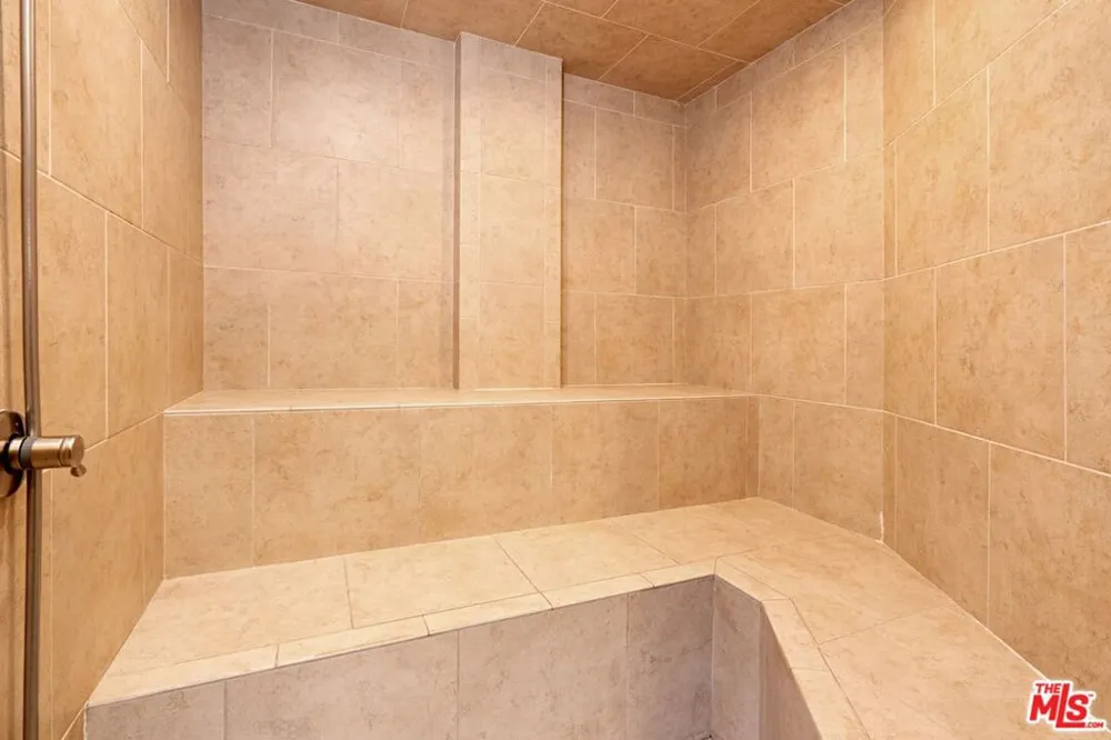 1440 VETERAN AVENUE #217 Los Angeles, CA 90024