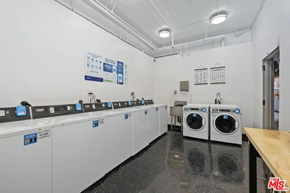 1440 VETERAN AVENUE #217 Los Angeles, CA 90024