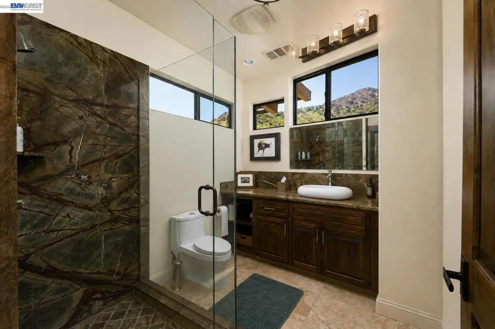 48250 S Fork Dr Three Rivers, CA 93271