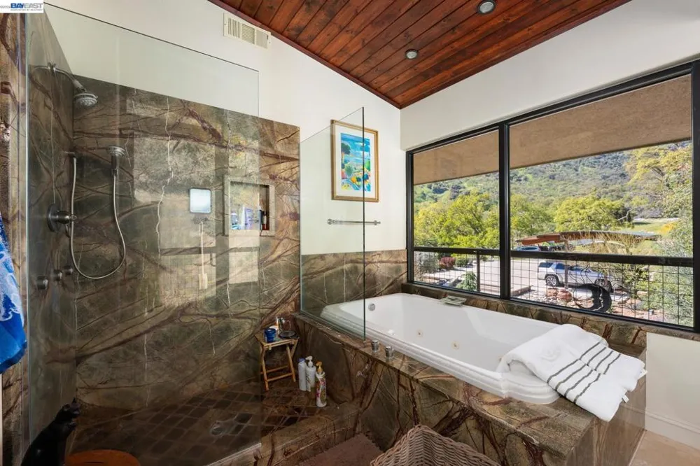 48250 S Fork Dr Three Rivers, CA 93271