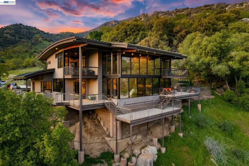 48250 S Fork Dr Three Rivers, CA 93271