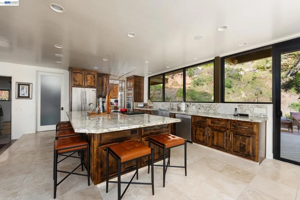 48250 S Fork Dr Three Rivers, CA 93271