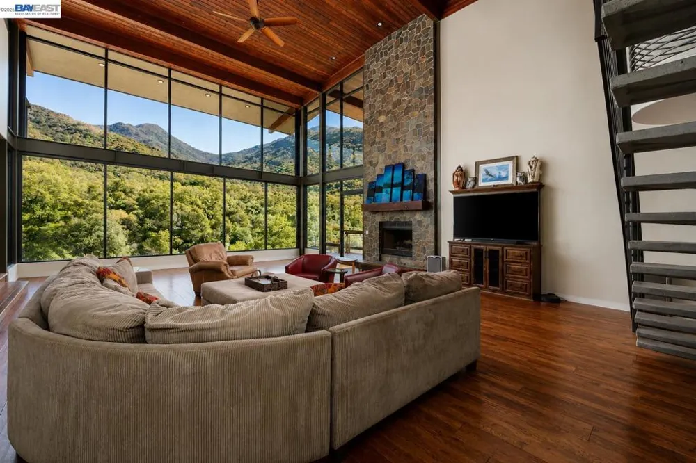48250 S Fork Dr Three Rivers, CA 93271