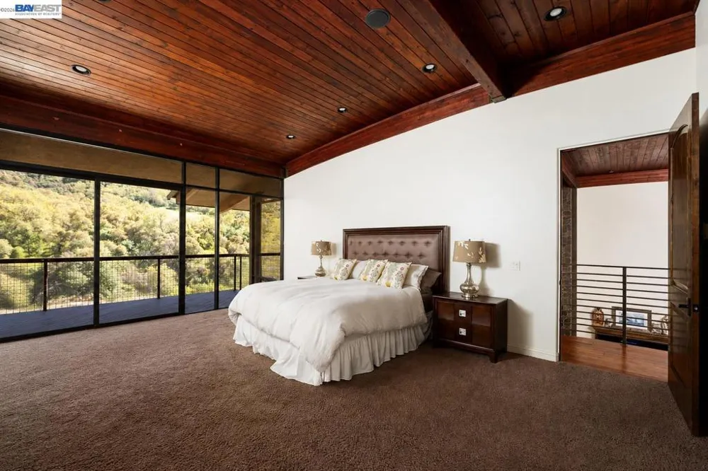 48250 S Fork Dr Three Rivers, CA 93271