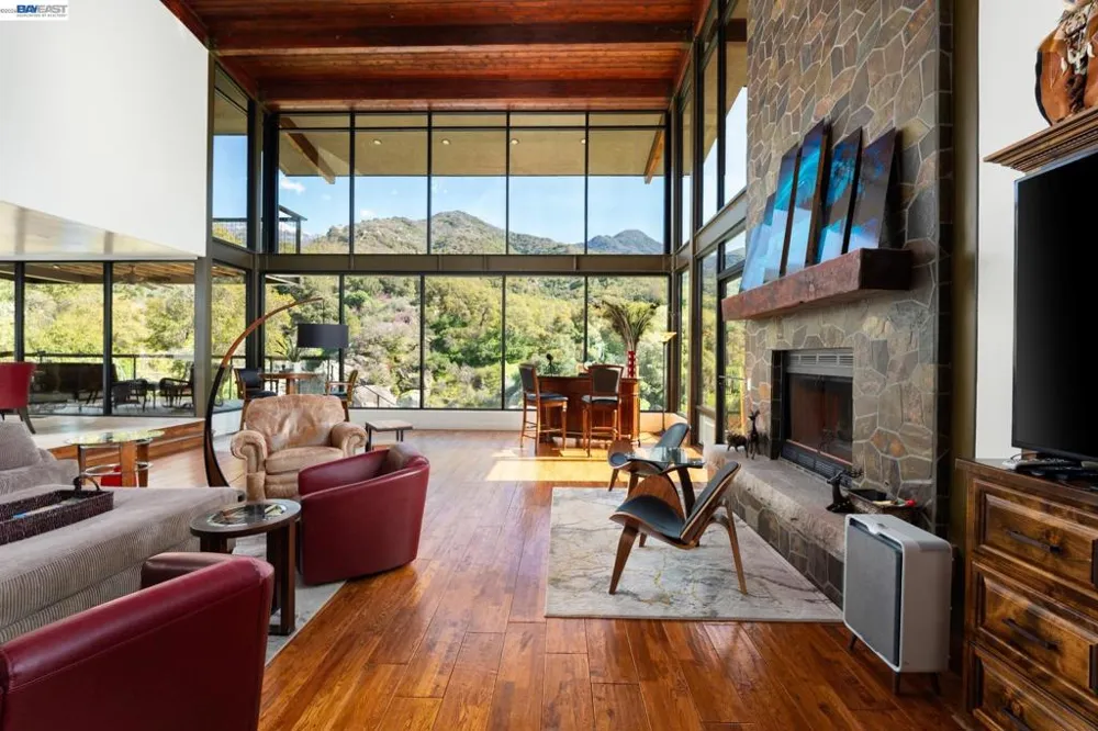 48250 S Fork Dr Three Rivers, CA 93271