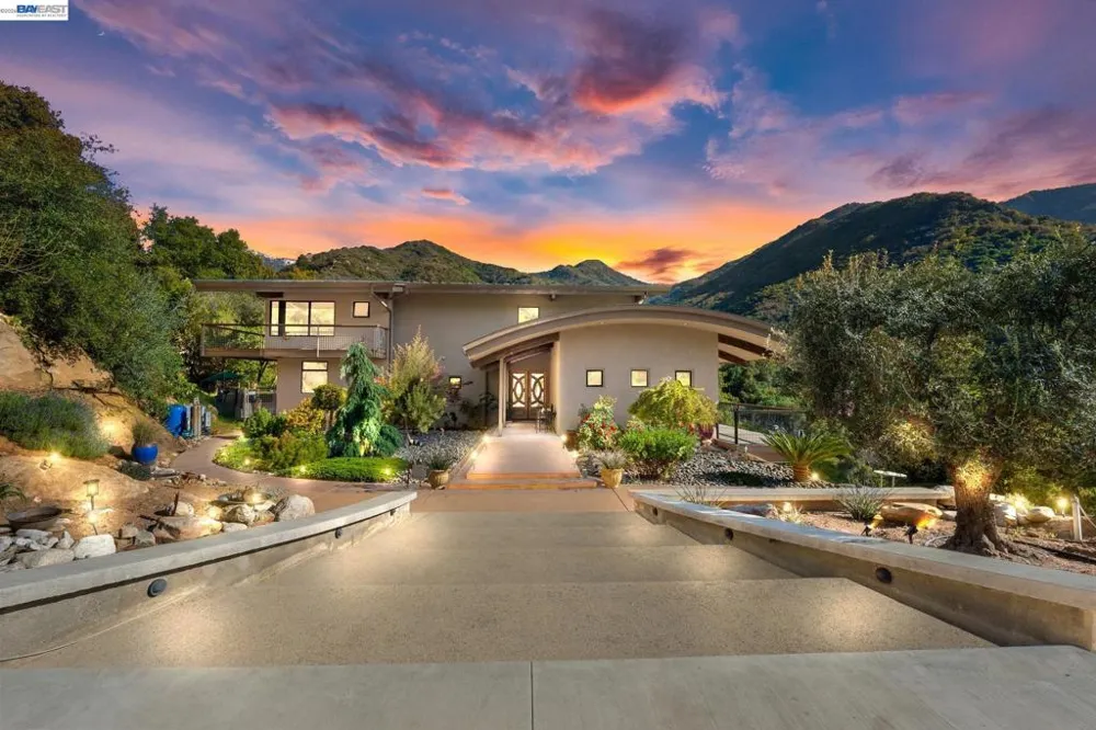 48250 S Fork Dr Three Rivers, CA 93271