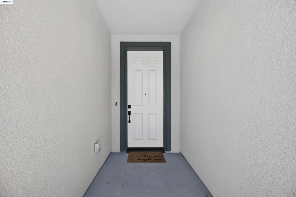 619 Heathridge Street Manteca, CA 95336