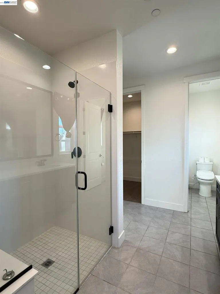 619 Heathridge Street Manteca, CA 95336
