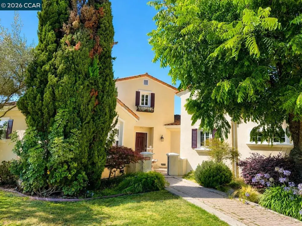 4334 Santa Rita Rd El Sobrante, CA 94803