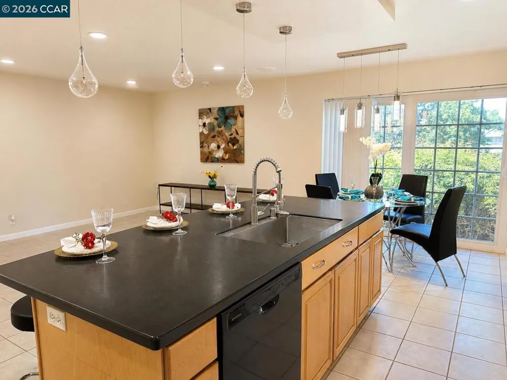 4334 Santa Rita Rd El Sobrante, CA 94803