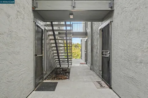 5290 San Pablo Dam Rd #19