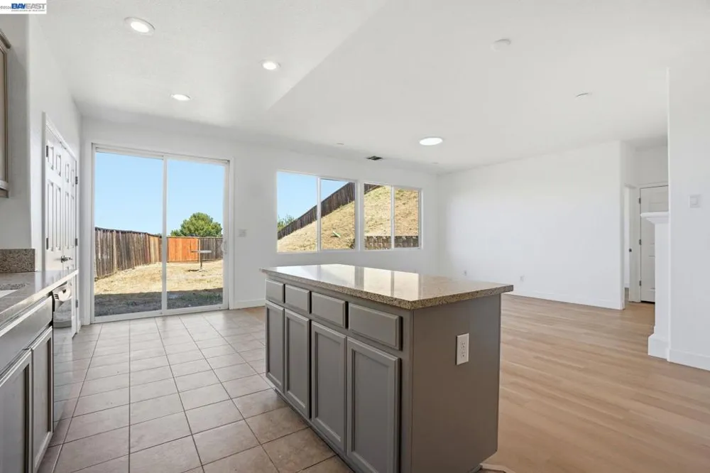 3805 Osprey Dr Antioch, CA 94509