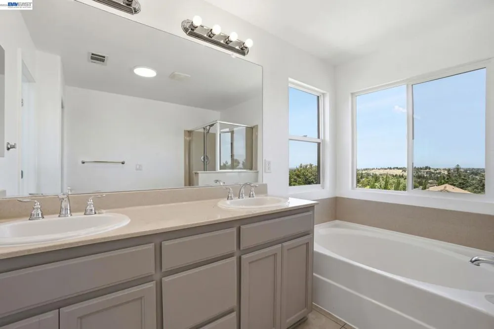 3805 Osprey Dr Antioch, CA 94509