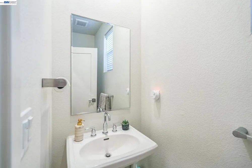 37231 Sand Bar Pl Newark, CA 94560