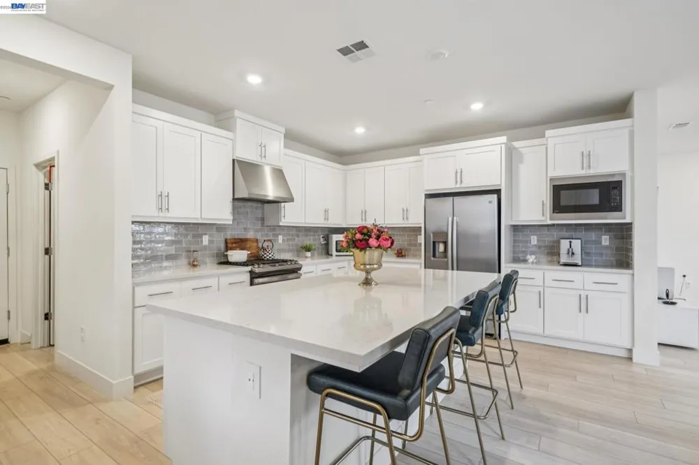 37231 Sand Bar Pl Newark, CA 94560