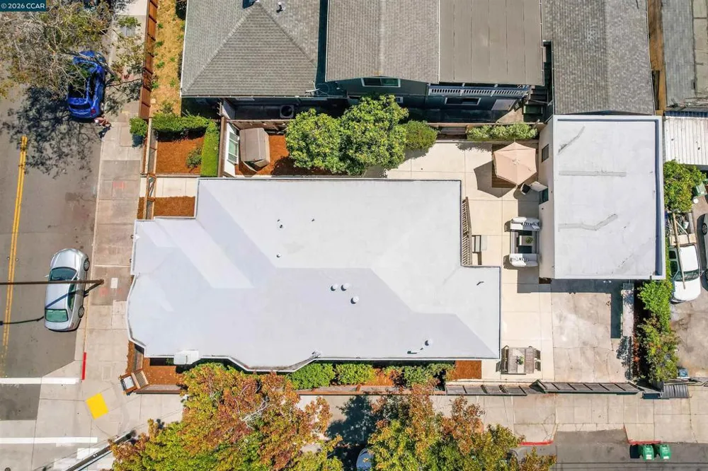 1300 Kains Ave Berkeley, CA 94702