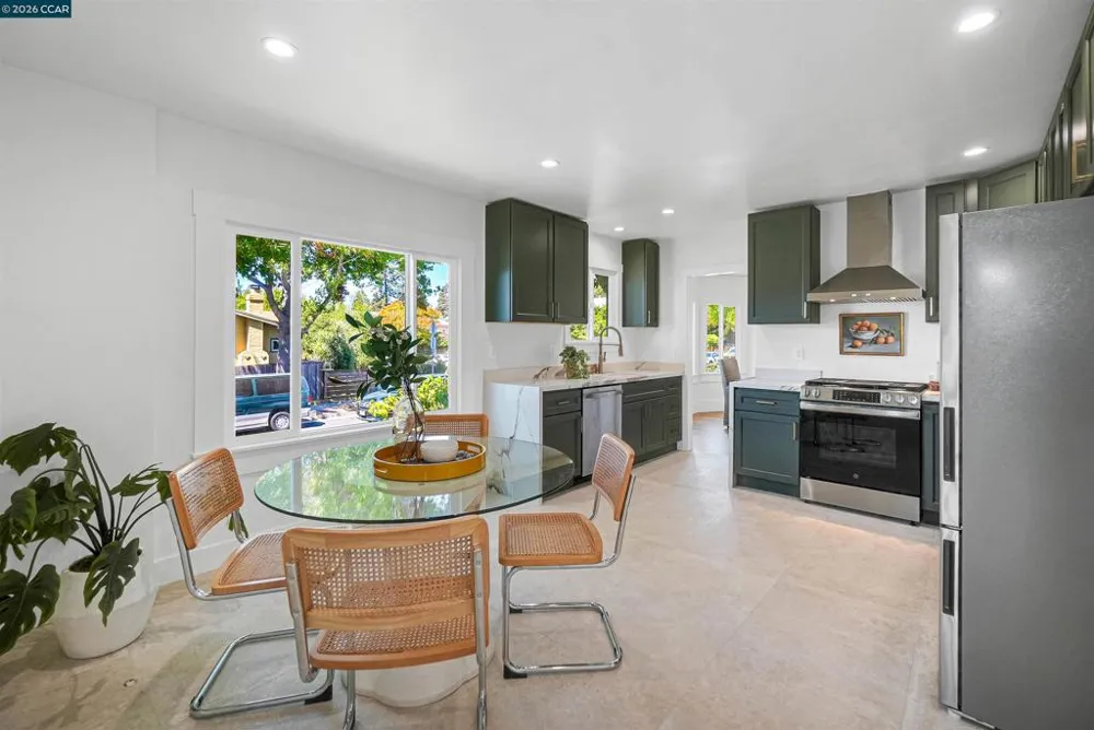 1300 Kains Ave Berkeley, CA 94702