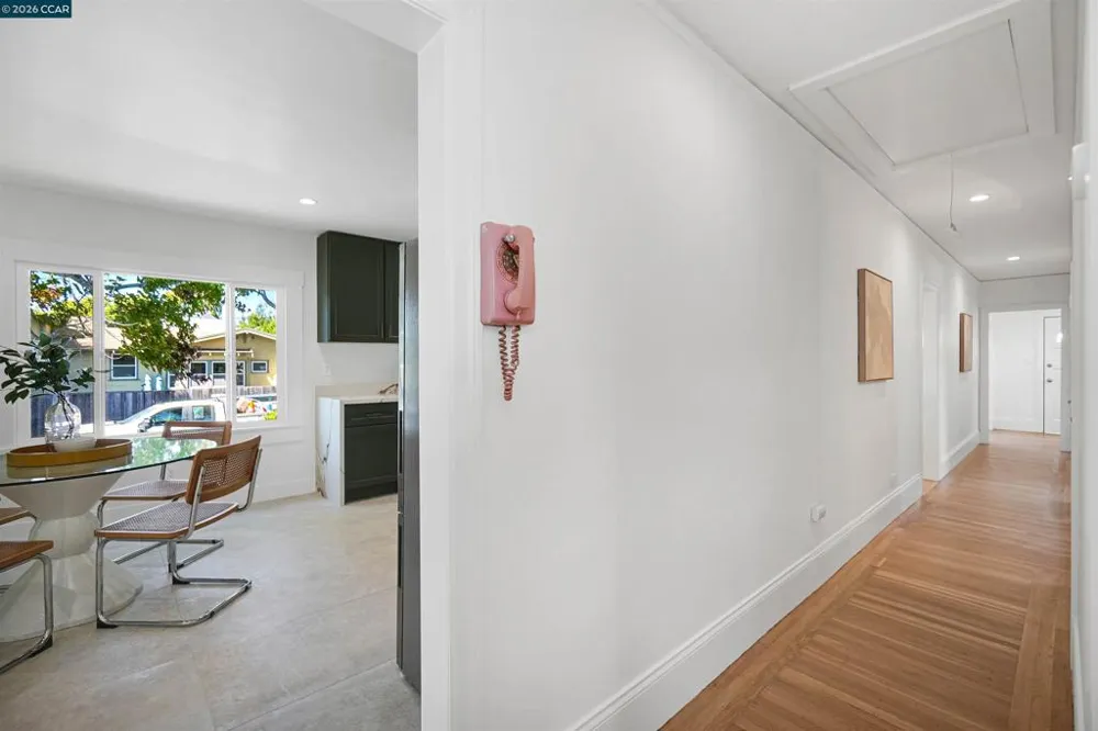 1300 Kains Ave Berkeley, CA 94702