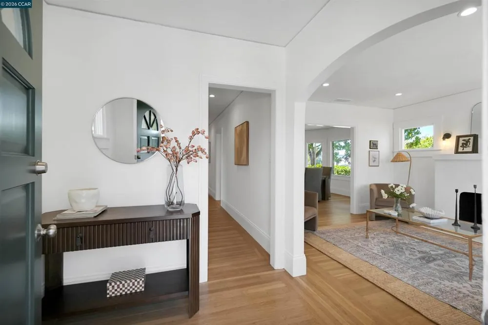 1300 Kains Ave Berkeley, CA 94702