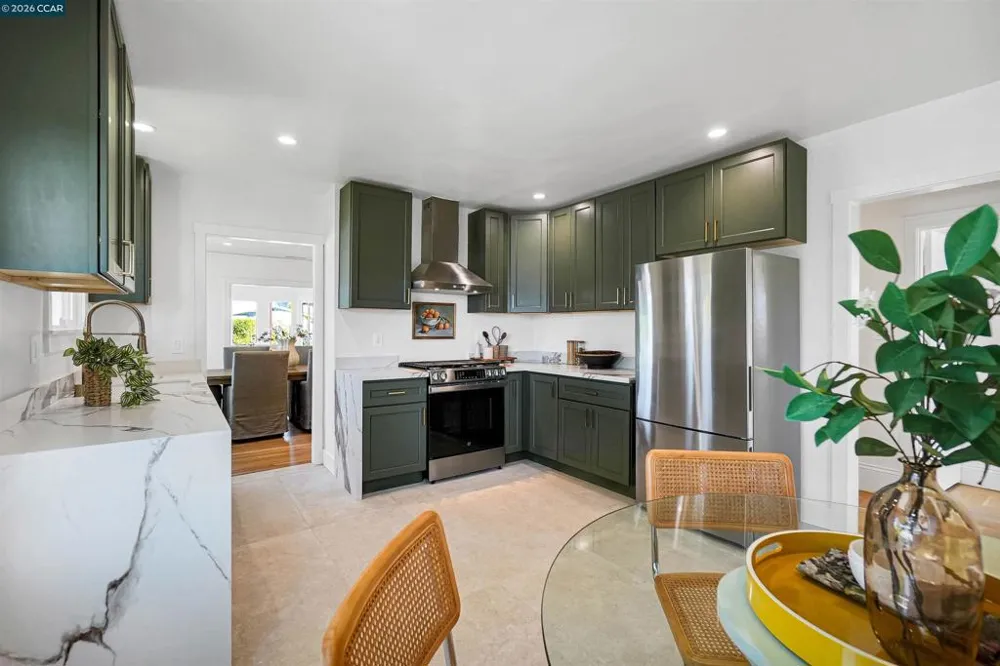 1300 Kains Ave Berkeley, CA 94702