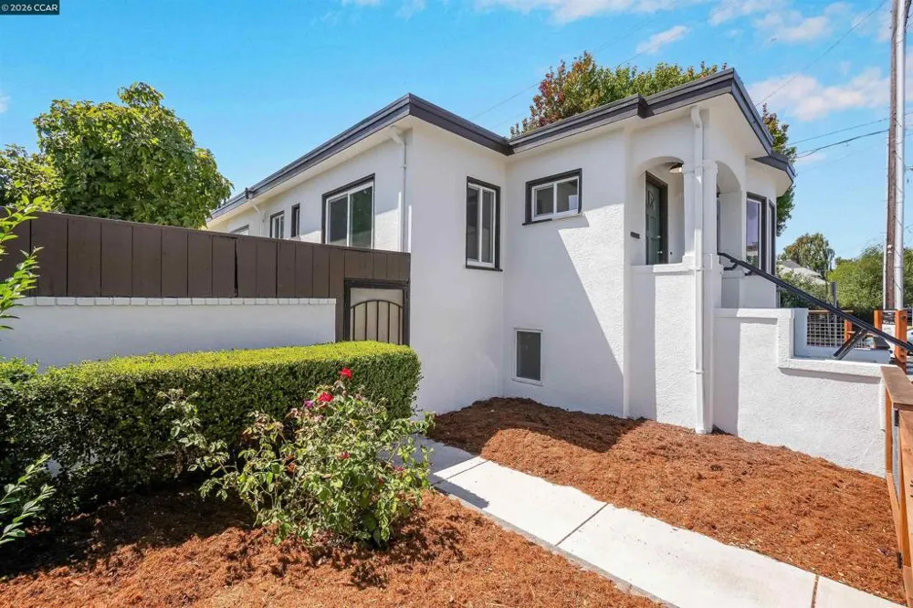 1300 Kains Ave Berkeley, CA 94702