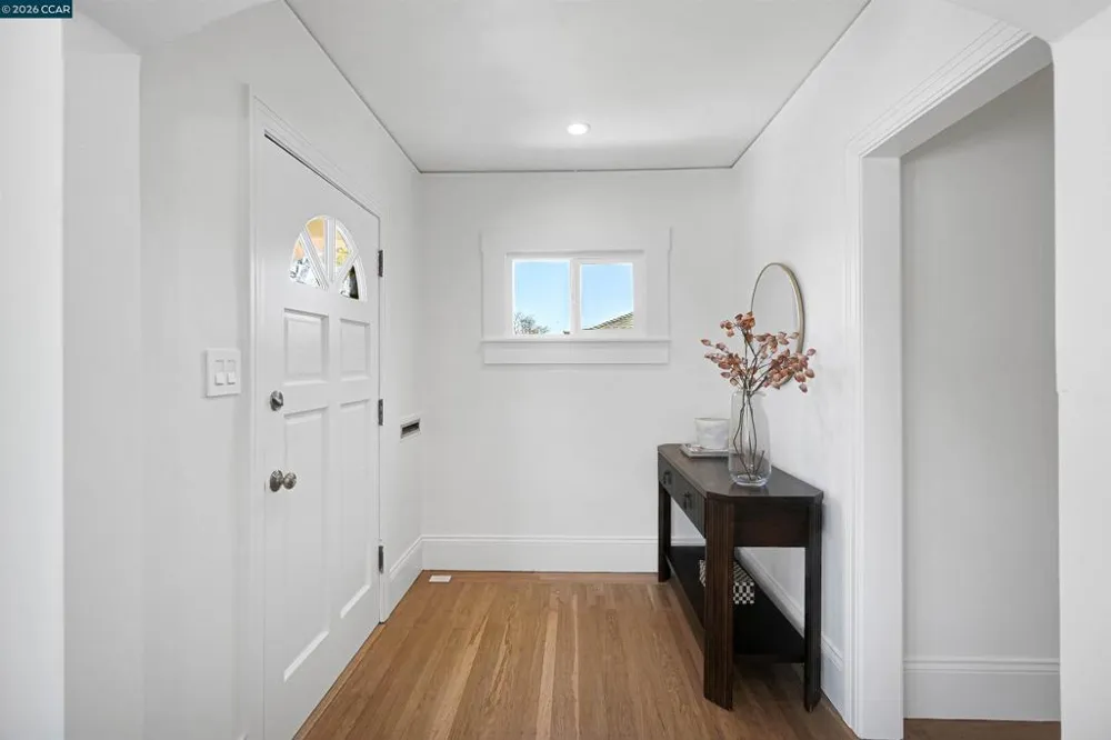 1300 Kains Ave Berkeley, CA 94702