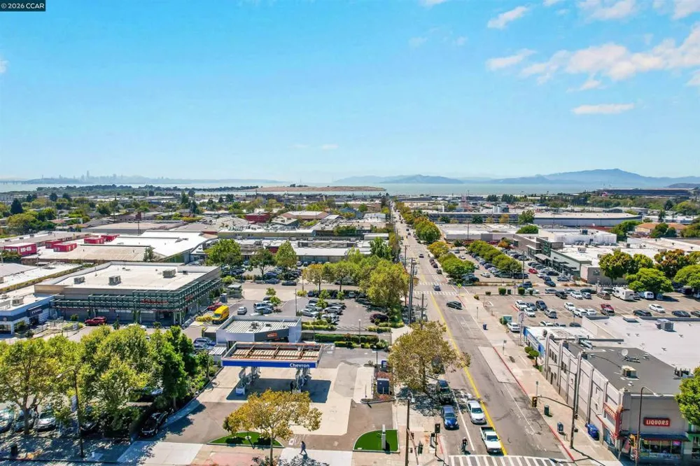 1300 Kains Ave Berkeley, CA 94702