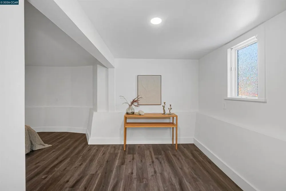 1300 Kains Ave Berkeley, CA 94702