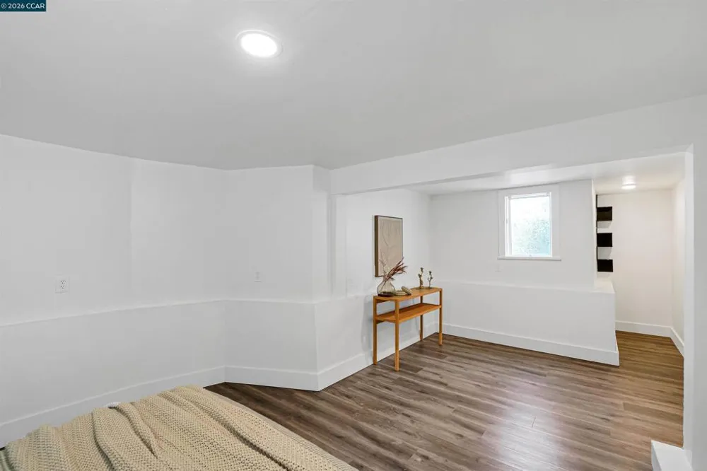 1300 Kains Ave Berkeley, CA 94702