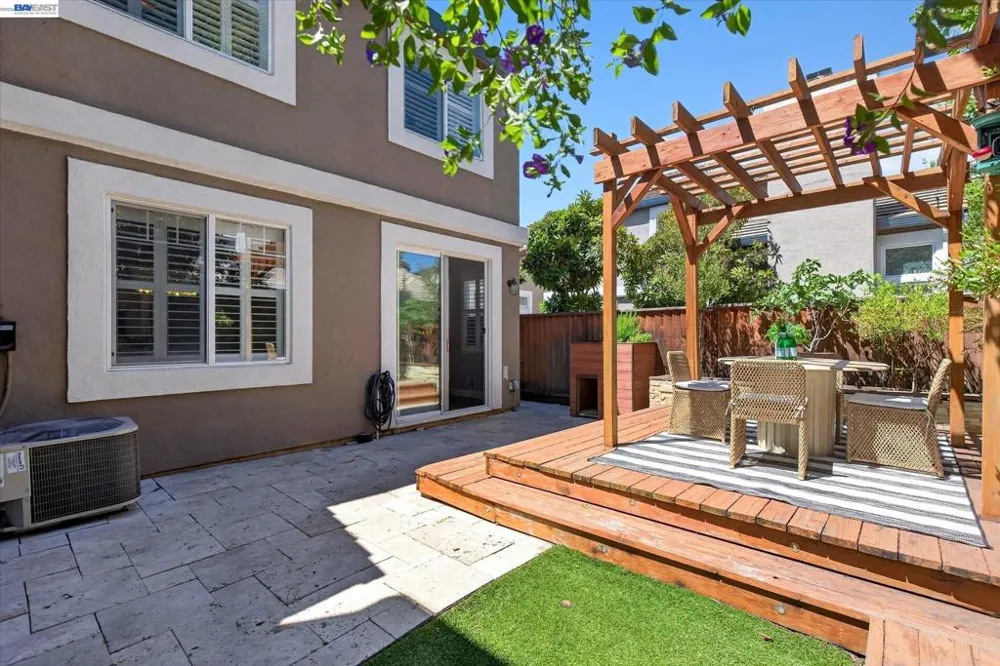 2038 Mulberry Cmn Livermore, CA 94551