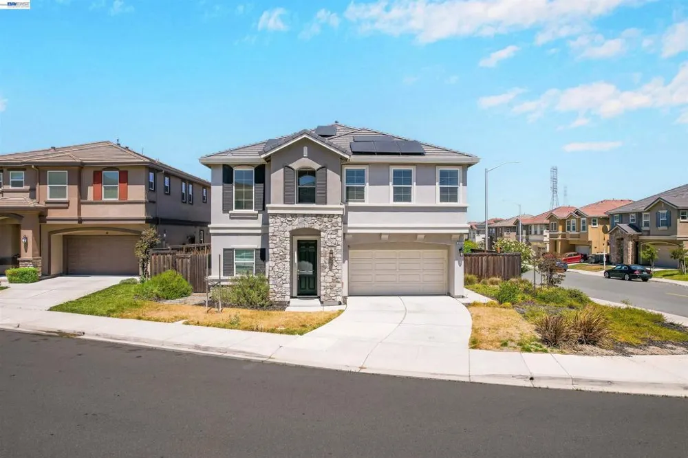 3001 Aragon Dr Pittsburg, CA 94565