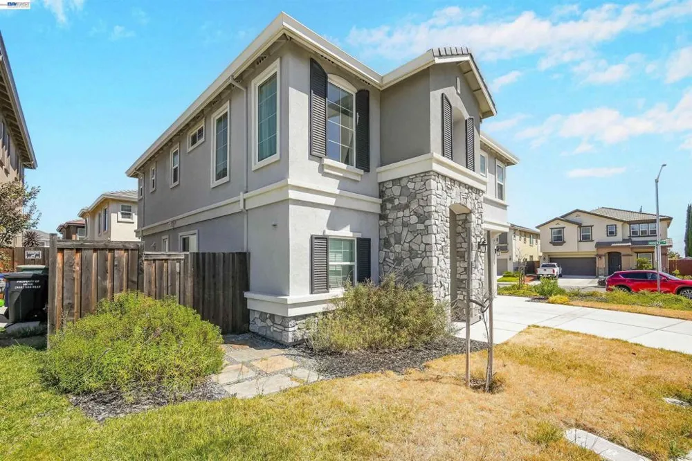 3001 Aragon Dr Pittsburg, CA 94565