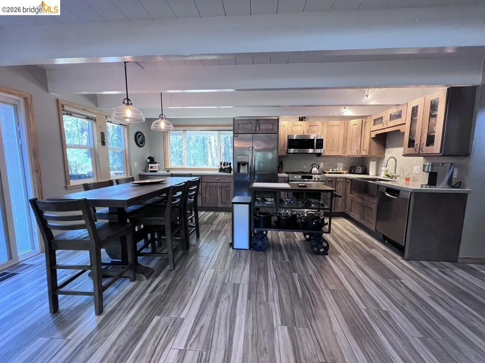 19462 Grizzly Cir Groveland, CA 95321
