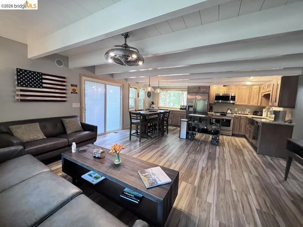19462 Grizzly Cir Groveland, CA 95321