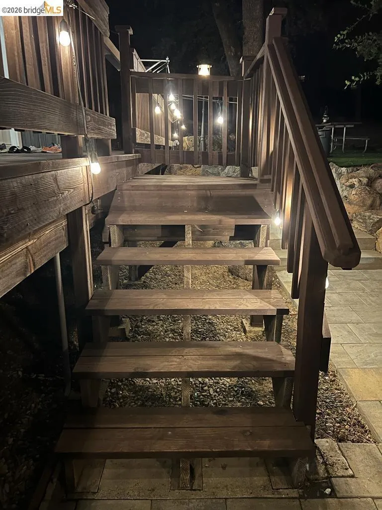 19462 Grizzly Cir Groveland, CA 95321