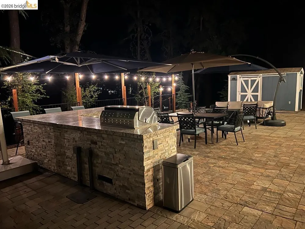 19462 Grizzly Cir Groveland, CA 95321
