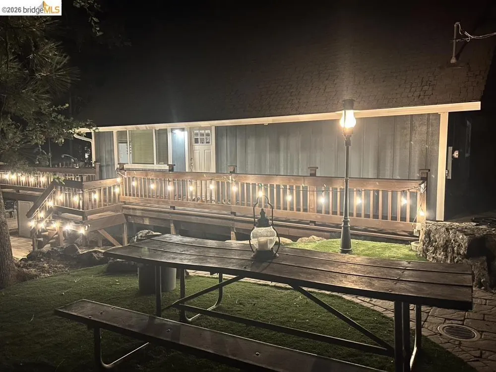 19462 Grizzly Cir Groveland, CA 95321