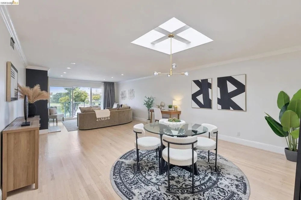 2316 Lakeshore Ave #8 Oakland, CA 94606