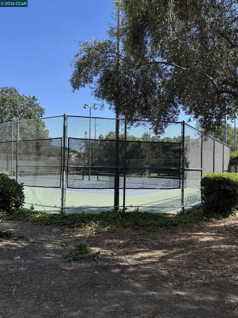 450 Civic Dr Walnut Creek, CA 94596
