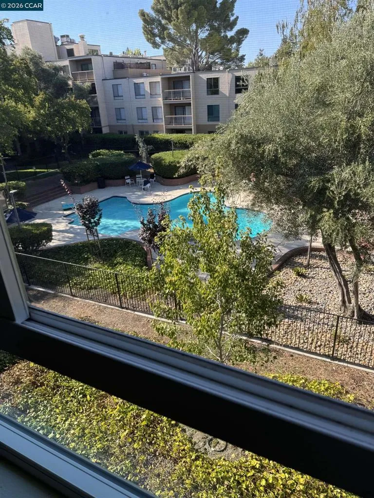 450 Civic Dr Walnut Creek, CA 94596