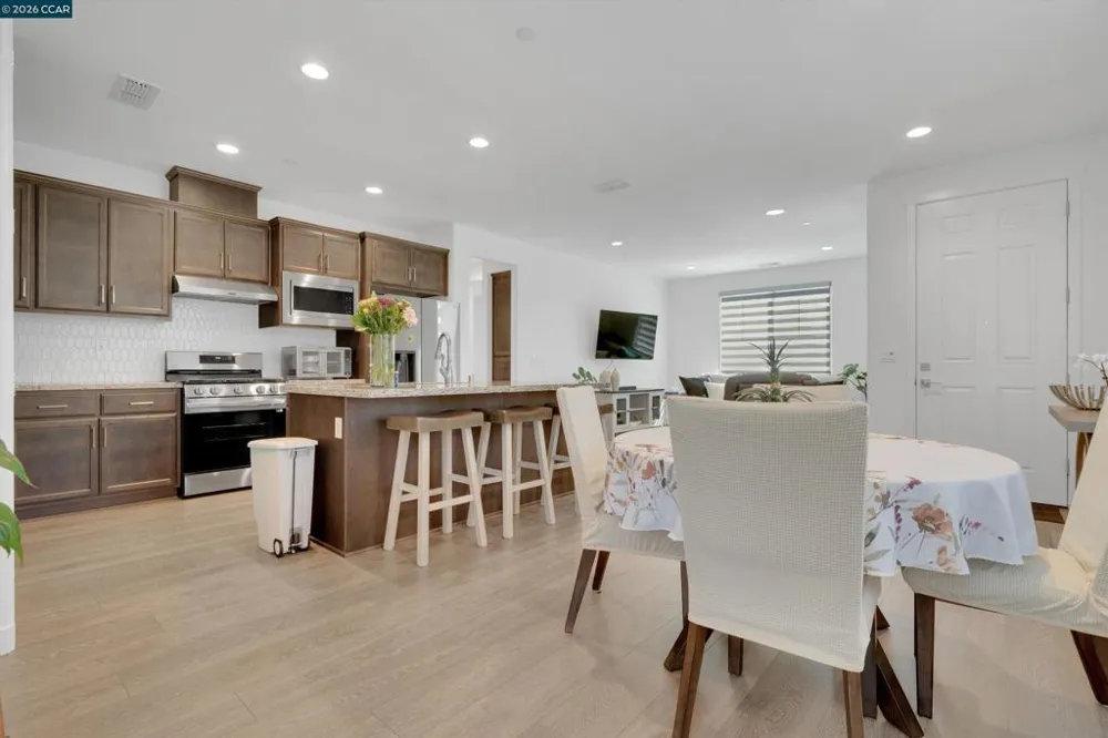 2307 Rustic Oak Ln Rio Vista, CA 94571