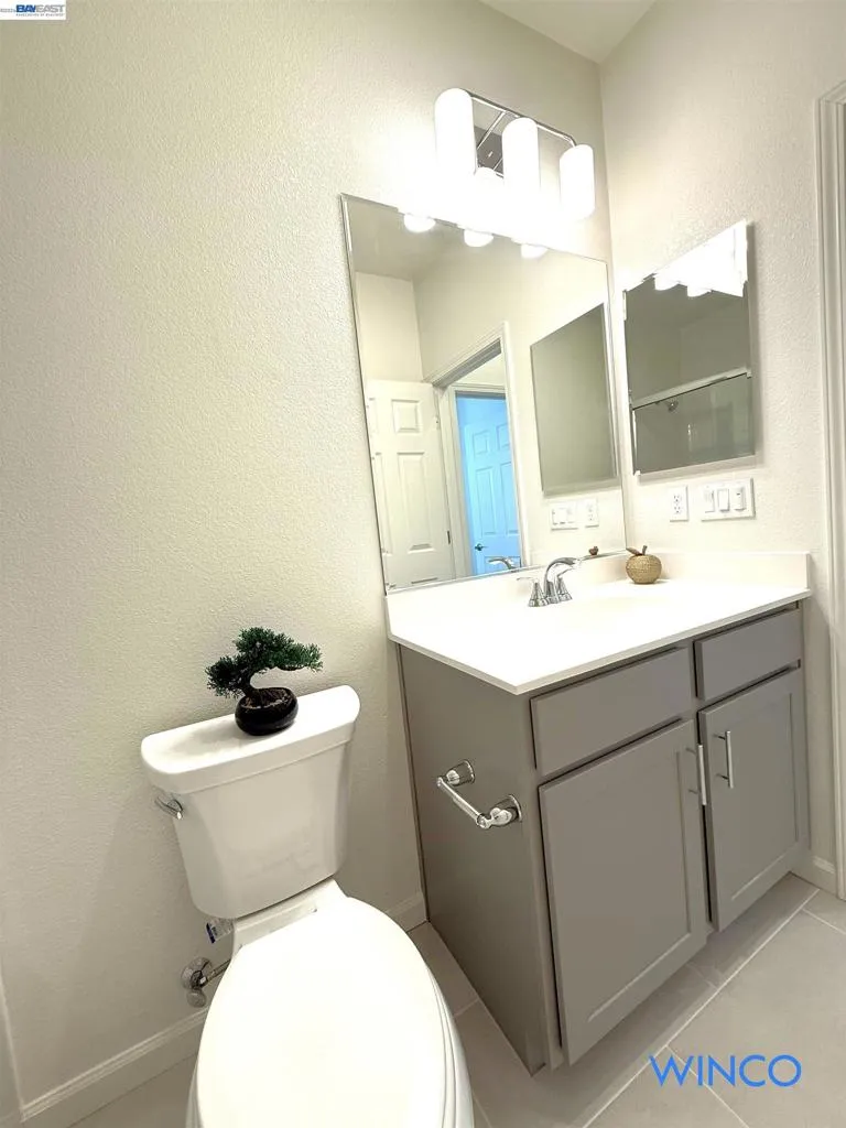 3810 Norbridge Ave Castro Valley, CA 94546
