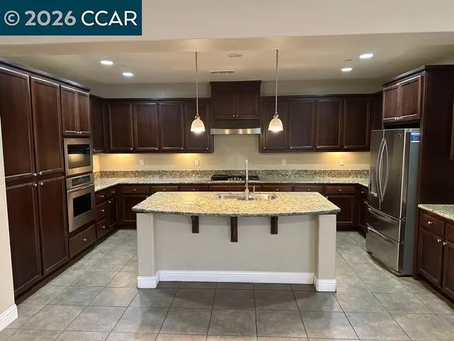 1117 Azuar Ave Vallejo, CA 94592