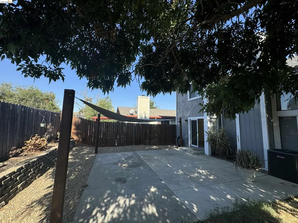 239 ALMONDTREE LN Oakley, CA 94561