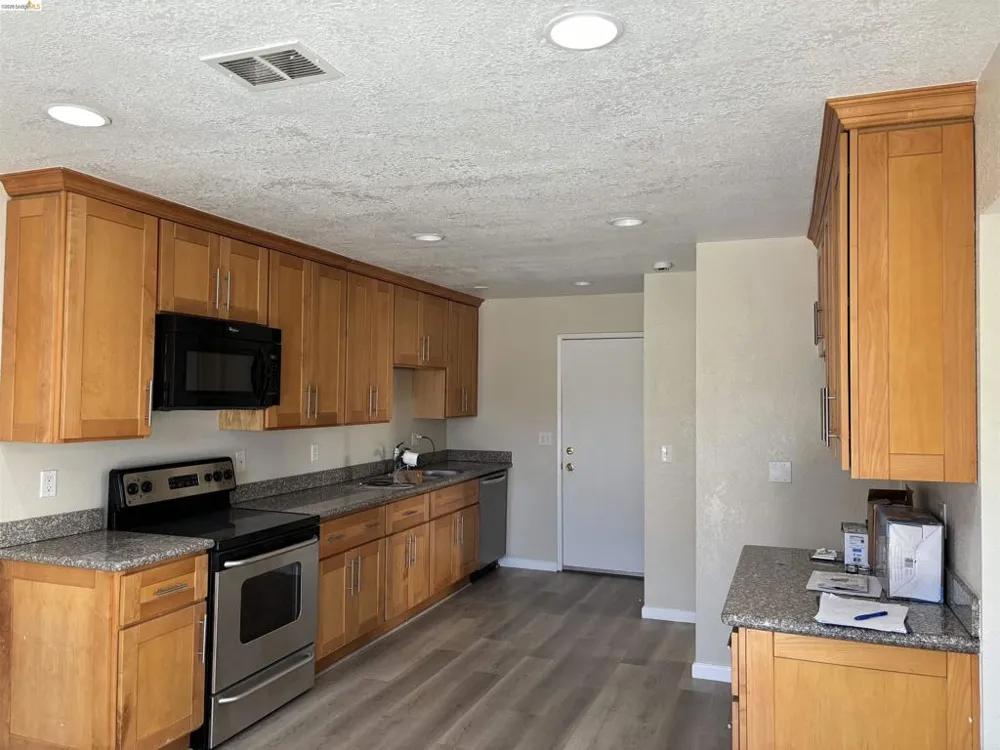 239 ALMONDTREE LN Oakley, CA 94561
