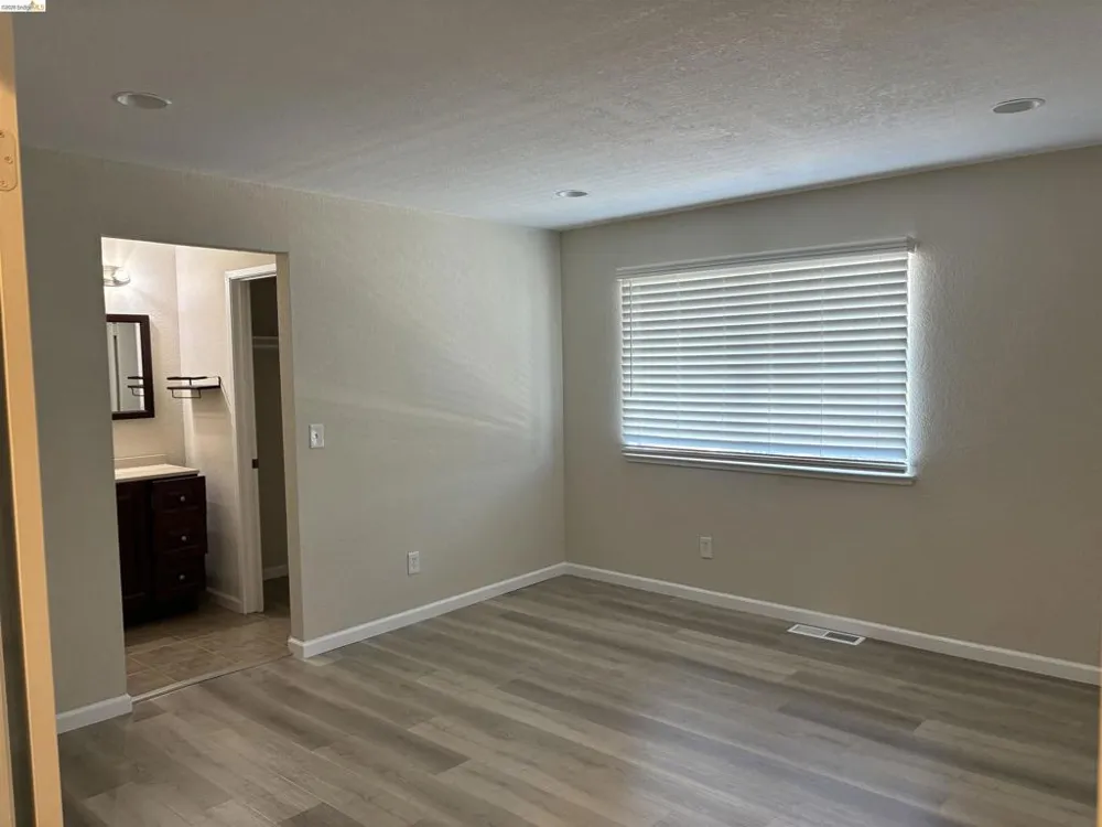 239 ALMONDTREE LN Oakley, CA 94561