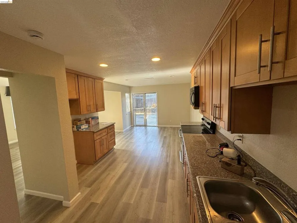 239 ALMONDTREE LN Oakley, CA 94561