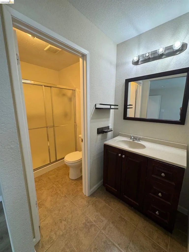 239 ALMONDTREE LN Oakley, CA 94561