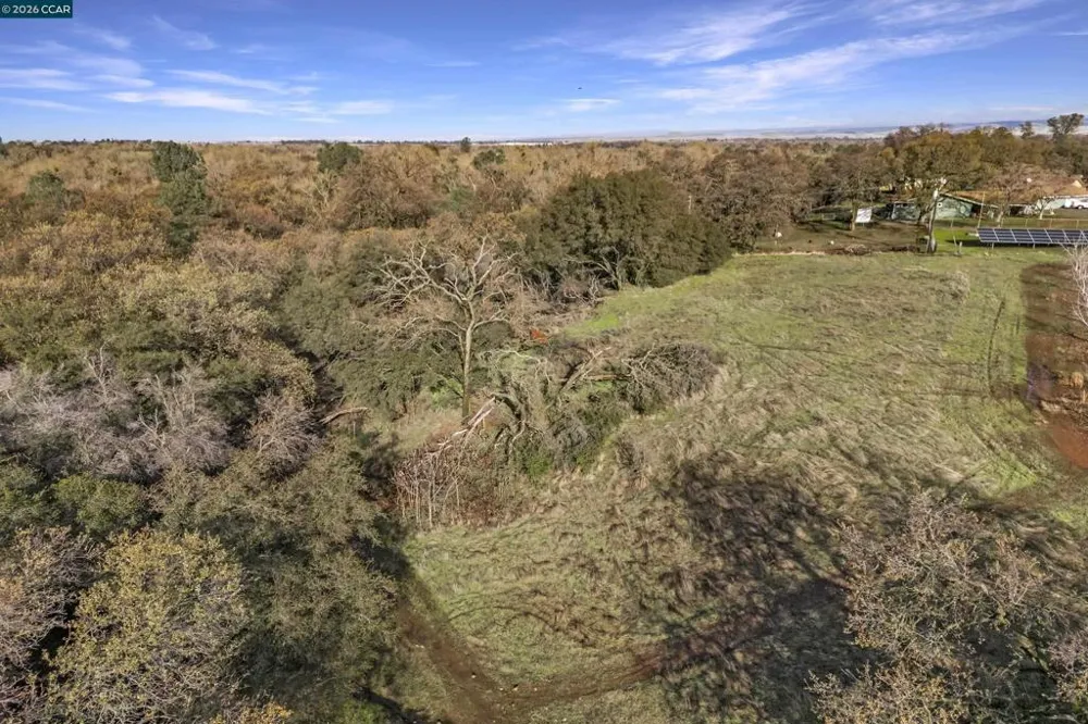 1 Pacific Heights Oroville, CA 95965